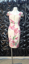 Load image into Gallery viewer, Enfocus studio floral dress         sz 6
