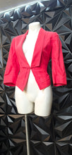 Load image into Gallery viewer, White house black market blazer               sz 6

