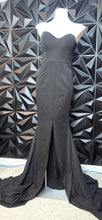 Load image into Gallery viewer, Long black sleeveless mermaid dress                sz medium
