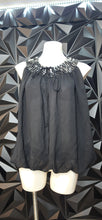 Load image into Gallery viewer, Gracia black leather collar  top          sz large
