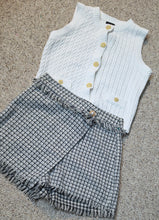 Load image into Gallery viewer, Black &amp;white tweed skirt/vest set      sz small, 6
