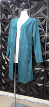 Load image into Gallery viewer, Solitaire open front duster        sz lrg
