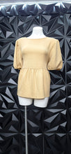 Load image into Gallery viewer, Versona baby doll top           sz lrg
