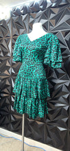 Load image into Gallery viewer, Unbranded layered dress                sz untageed, best fit med (see measurements)
