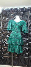 Load image into Gallery viewer, Unbranded layered dress                sz untageed, best fit med (see measurements)
