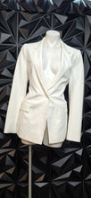 Load image into Gallery viewer, The Drop white blazer              sz medium

