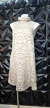 Load image into Gallery viewer, Vince Camuto drape dress             sz 6
