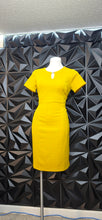 Load image into Gallery viewer, Enfocus yellow dress                 sz 6
