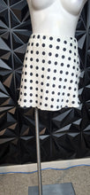 Load image into Gallery viewer, Polka dot skort     sz small
