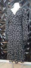 Load image into Gallery viewer, NWT Banana Republic baby doll dress            sz xlrg
