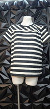 Load image into Gallery viewer, Ann Taylor stripe top             sz lrg (10)
