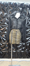 Load image into Gallery viewer, Fashion nova animal print skirt            sz lrg (8/10)
