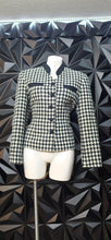 Load image into Gallery viewer, Saville houndstooth blazer            sz 10
