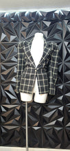 Load image into Gallery viewer, Evan Picone box print blazer               sz 8-10
