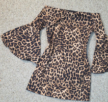 Load image into Gallery viewer, Vince camuto animal print off shoulder dress          sz med
