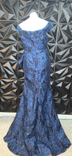 Load image into Gallery viewer, NWT SHein navy formal dress              sz lrg, best fitting sz 8/10
