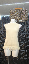 Load image into Gallery viewer, J Crew animal print shorts             sz 10
