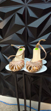 Load image into Gallery viewer, Jessica Carlyle rhinestone heels            sz 9.5
