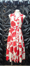 Load image into Gallery viewer, Jessica Howard floral vintage style dress            sz 8, best fit sz 6
