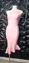 Load image into Gallery viewer, Pink peplum 1 arm bodycon dress               sz small
