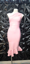 Load image into Gallery viewer, Pink peplum 1 arm bodycon dress               sz small
