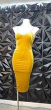Load image into Gallery viewer, NWT Akira yellow dress               sz small
