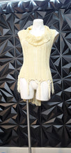 Load image into Gallery viewer, Jack netted high low fringe  top            sz med-lrg
