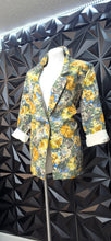 Load image into Gallery viewer, French Navy floral print blazer         sz 16
