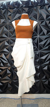 Load image into Gallery viewer, New York &amp; company angled skirt        sz small (6)
