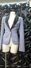 Load image into Gallery viewer, NWT Forever 21 blue blazer         sz lrg, best fitting sz medium
