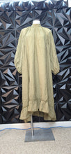 Load image into Gallery viewer, Shein long high low dress           sz med-lrg
