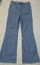 Load image into Gallery viewer, Forever 21 stripe pant             sz 29
