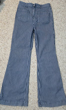 Load image into Gallery viewer, Forever 21 stripe pant             sz 29
