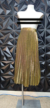 Load image into Gallery viewer, Gold pleated skirt           sz 2x
