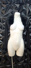 Load image into Gallery viewer, Windsor formal crop duster       sz large
