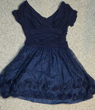 Load image into Gallery viewer, SLNY lace bottom flare dress           sz 14 (stretch)

