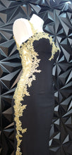 Load image into Gallery viewer, Eureka formal embroidered dress          sz small
