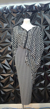 Load image into Gallery viewer, Houndstooth pencil skirt/box print blouse 2 piece set     sz 3xl, 18/20
