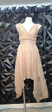 Load image into Gallery viewer, Venus formal flare dress            sz 10
