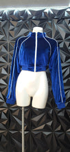 Load image into Gallery viewer, Fashion nova velour crop jacket             sz large
