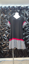 Load image into Gallery viewer, Stripe baby doll dress             sz untagged, best fitting sz xl/1x
