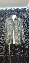 Load image into Gallery viewer, CDW eyelash top                sz large
