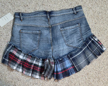 Load image into Gallery viewer, NWT Spoonjeans flannel shorts            sz 1x (16)
