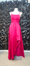 Load image into Gallery viewer, Sequin hearts pink dress           sz 7(fitting size 6)
