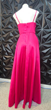 Load image into Gallery viewer, Sequin hearts pink dress           sz 7(fitting size 6)
