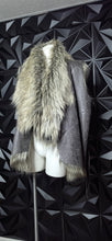 Load image into Gallery viewer, Simply Vera fur and suede vest              sz lrg/xlrg

