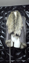 Load image into Gallery viewer, Simply Vera fur and suede vest              sz lrg/xlrg
