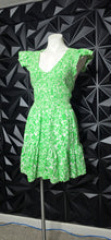 Load image into Gallery viewer, Univeral Thread ruffled baby doll dress           sz large
