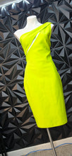 Load image into Gallery viewer, NWT Fashion nova bandage dress             sz 1x
