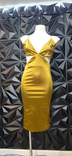 Load image into Gallery viewer, Forever 21 cutout dress           sz small (4)
